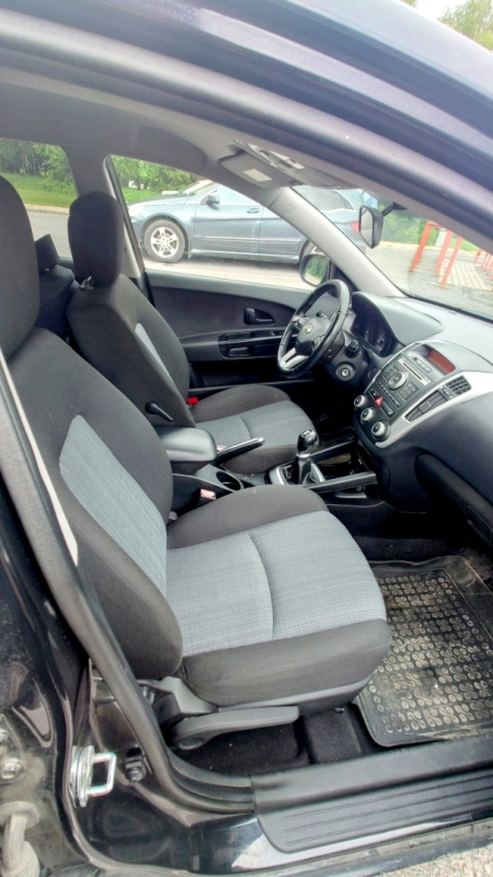 Pilt tootest 'Auto Kia'.