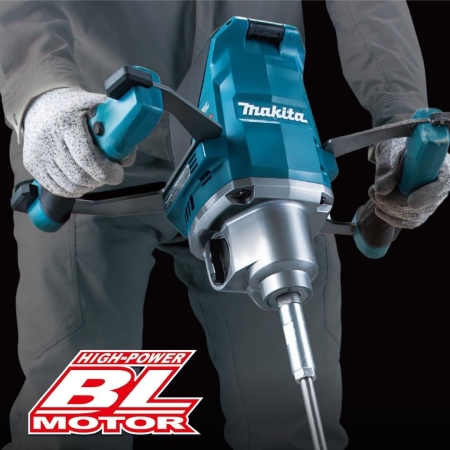 Pilt tootest 'Makita akusegisti 40V Max XGT'.