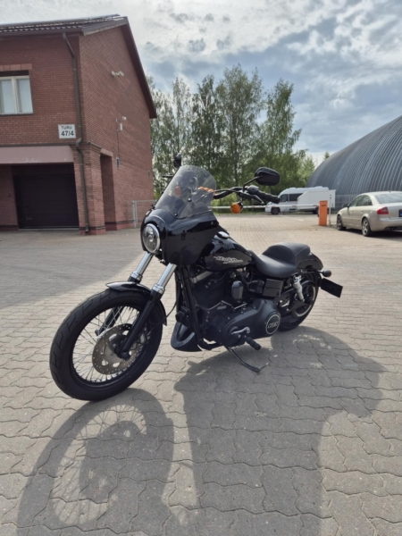 Pilt tootest 'Harley-Davidson Dyna'.