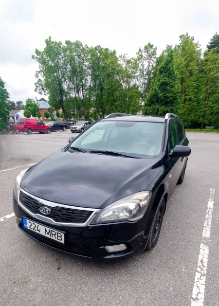 Pilt tootest 'Auto Kia'.