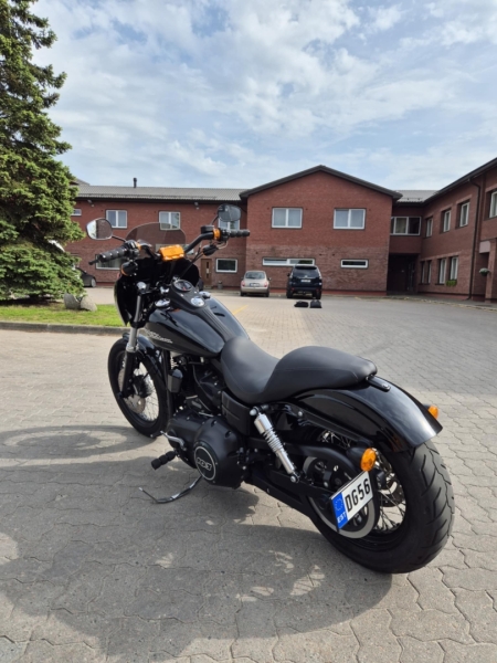 Pilt tootest 'Harley-Davidson Dyna'.