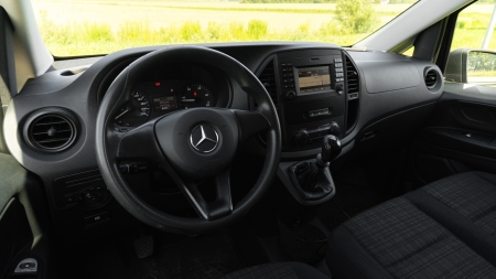 Pilt tootest 'Mercedes-Benz Vito Tourer 9-kohaline'.