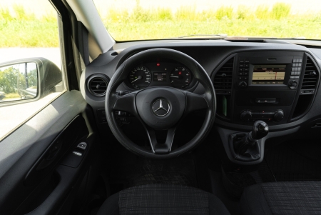 Pilt tootest 'Mercedes-Benz Vito Tourer 9-kohaline'.