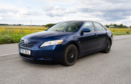 Pilt tootest 'Toyota Camry'.
