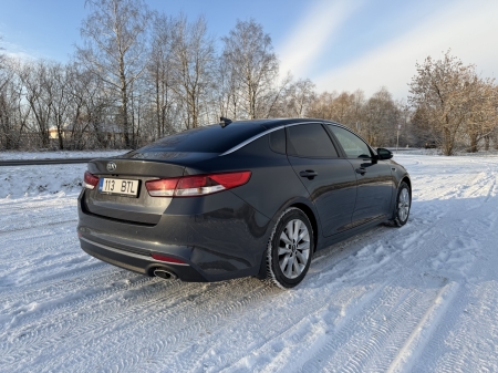 Pilt tootest 'Kia Optima'.
