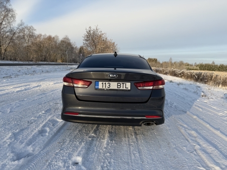 Pilt tootest 'Kia Optima'.
