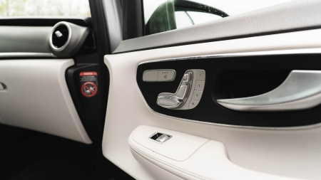 Pilt tootest 'Mercedes-Benz V-klass 4matic TALLINN'.