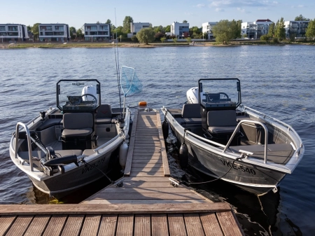 Pilt tootest 'Kaater Steel Shark 1'.