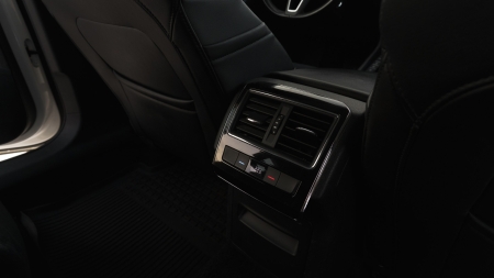 Pilt tootest 'Skoda Superb 4x4 automaat diisel. TALLINN'.