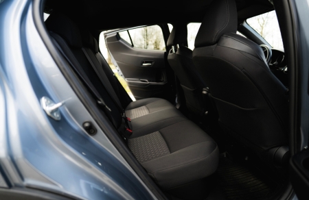 Pilt tootest '2023 Toyota C-HR hübriid. TALLINN'.