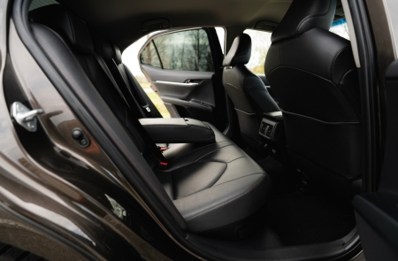 Pilt tootest 'Toyota Camry Hübriid Automaat. TALLINN'.