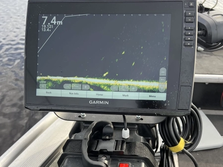 Pilt tootest 'Kalaleidja live anduriga'.