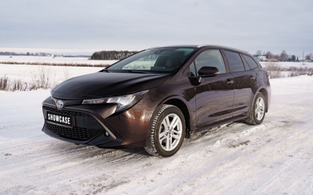 Pilt tootest 'Toyota Corolla automaat hübriid. TALLINN'.