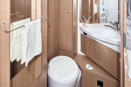 Pilt tootest 'Matkaauto rent Fiat Carado'.