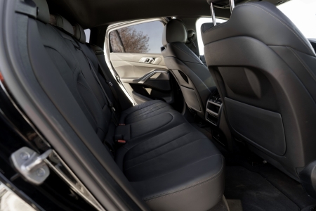 Pilt tootest 'BMW X6'.