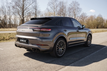 Pilt tootest 'Porsche Cayenne Coupe'.
