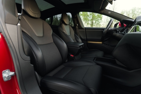 Pilt tootest 'Tesla Model S'.