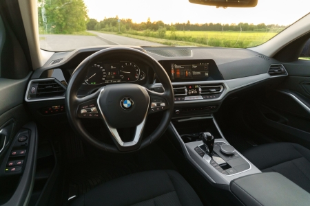 Pilt tootest 'BMW G20 3-Series. TALLINN'.
