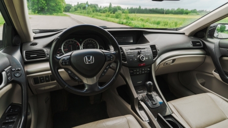 Pilt tootest 'Honda Accord Tourer'.