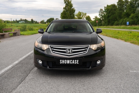 Pilt tootest 'Honda Accord Tourer'.