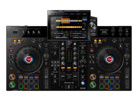 Pilt tootest 'Pioneer DJ XDJ-RX3 DJ-pult'.