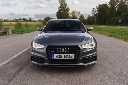 Pilt tootest 'Audi A6 Quattro'.