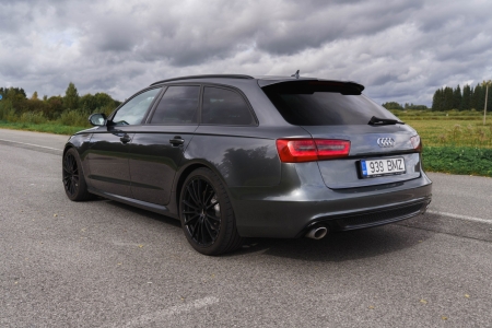 Pilt tootest 'Audi A6 Quattro'.